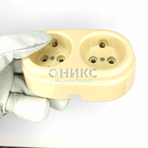Розетка керамическая двойная с/з 16А Interior Electric слоновая кость - Оникс